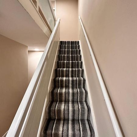 Canary Wharf Single Double And En-Suite Rooms ロンドン エクステリア 写真