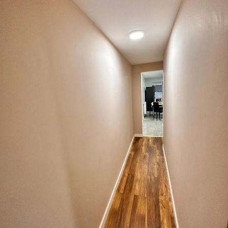 Canary Wharf Single Double And En-Suite Rooms ロンドン エクステリア 写真
