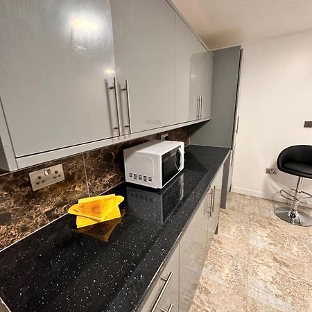 Canary Wharf Single Double And En-Suite Rooms ロンドン エクステリア 写真