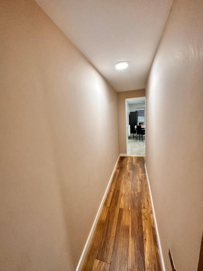 Canary Wharf Single Double And En-Suite Rooms ロンドン エクステリア 写真