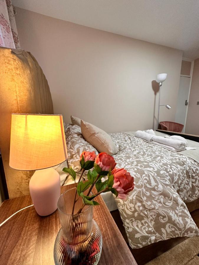 Canary Wharf Single Double And En-Suite Rooms ロンドン エクステリア 写真