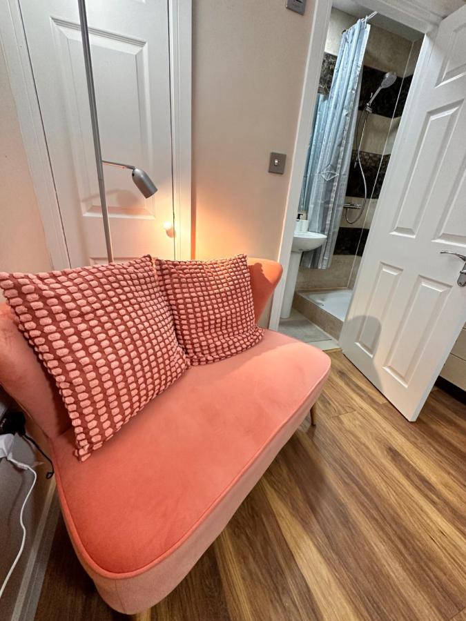 Canary Wharf Single Double And En-Suite Rooms ロンドン エクステリア 写真