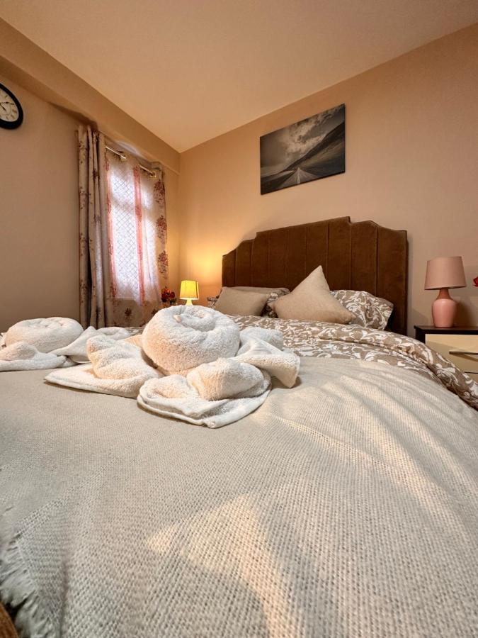 Canary Wharf Single Double And En-Suite Rooms ロンドン エクステリア 写真