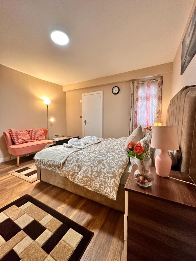 Canary Wharf Single Double And En-Suite Rooms ロンドン エクステリア 写真